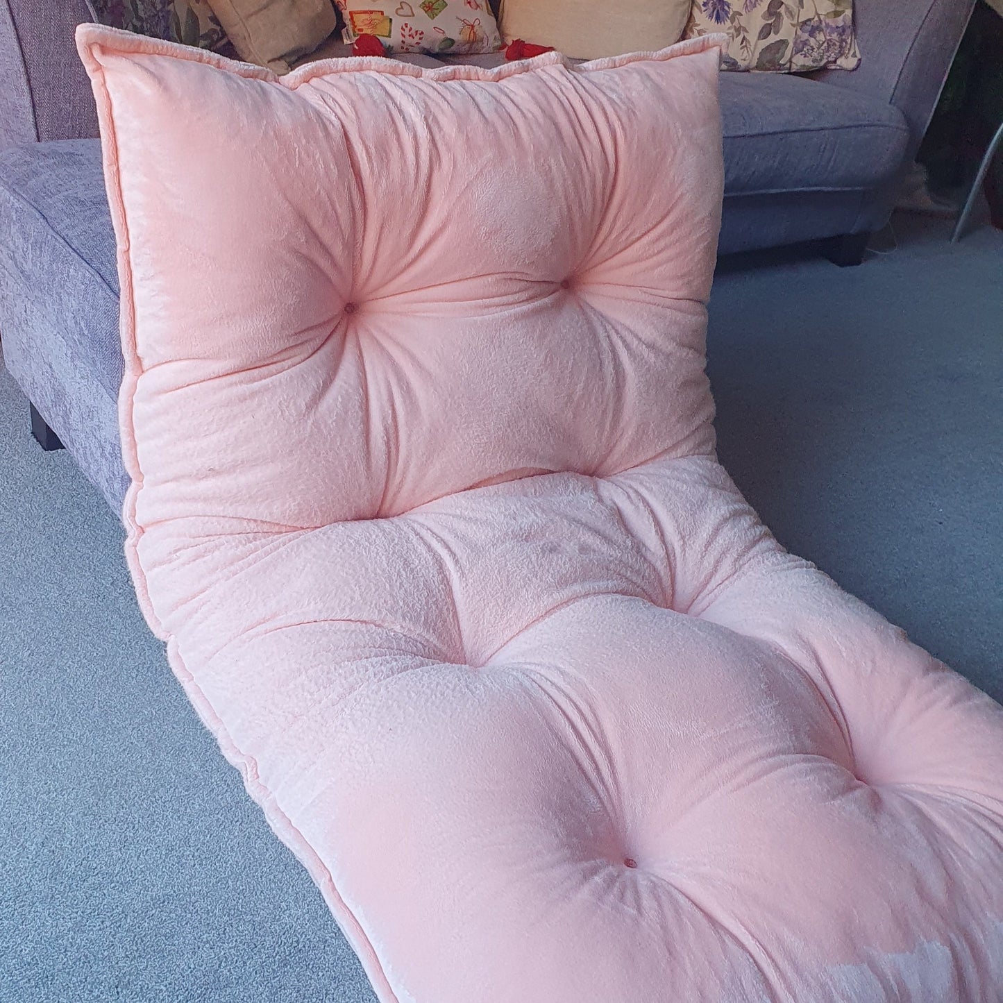 Pink Floor sofa Sleepover bed