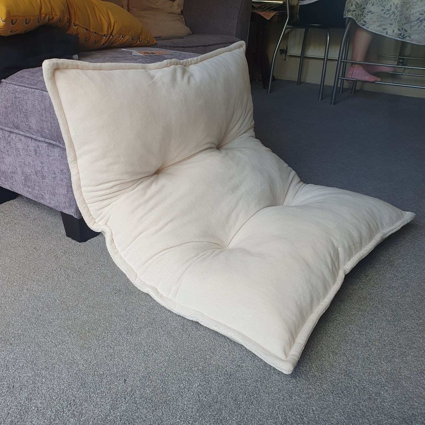 Floor sofa Ecru minky 95x75 cm