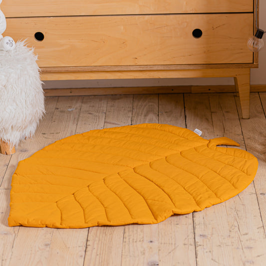 Mustard leaf rug