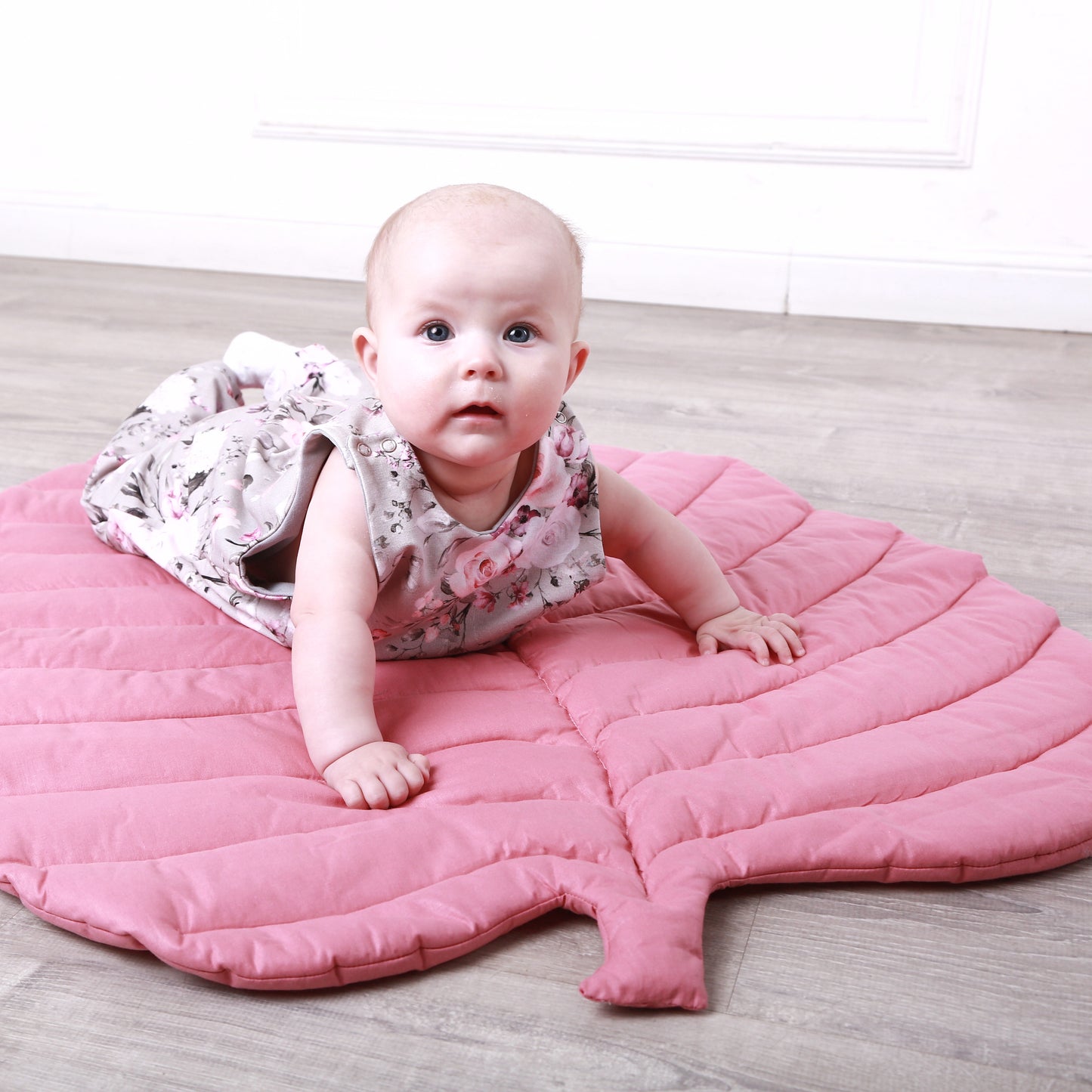 Pink Leaf rug